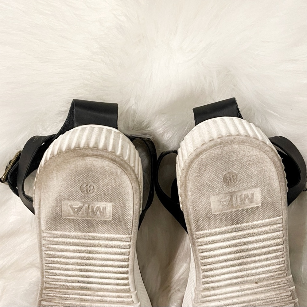 MIA Leanna Leather Platform Sandals - Picture 4 of 10